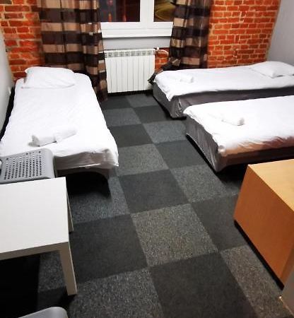 Hostel Warszawa-Ursus Varsóvia Exterior foto