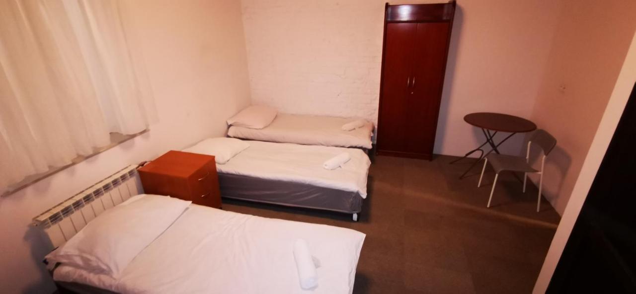 Hostel Warszawa-Ursus Varsóvia Exterior foto